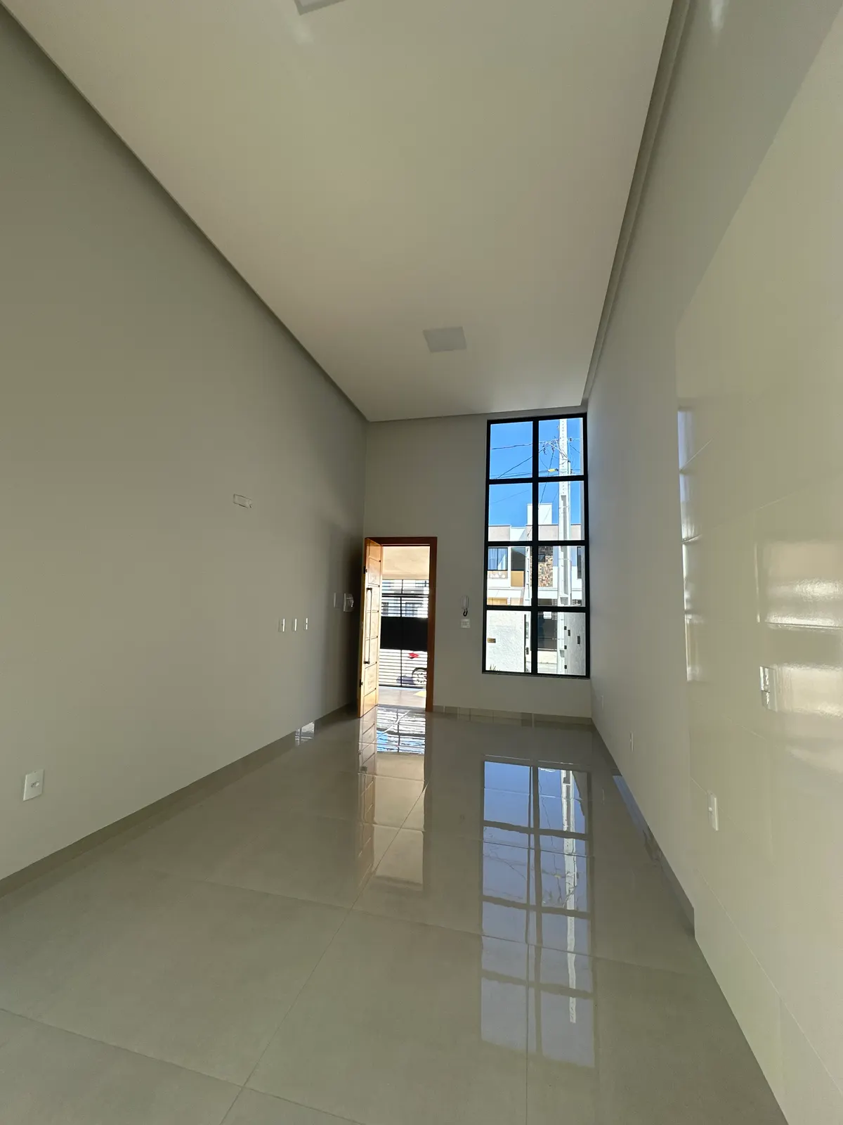 Sala de estar — outro ângulo